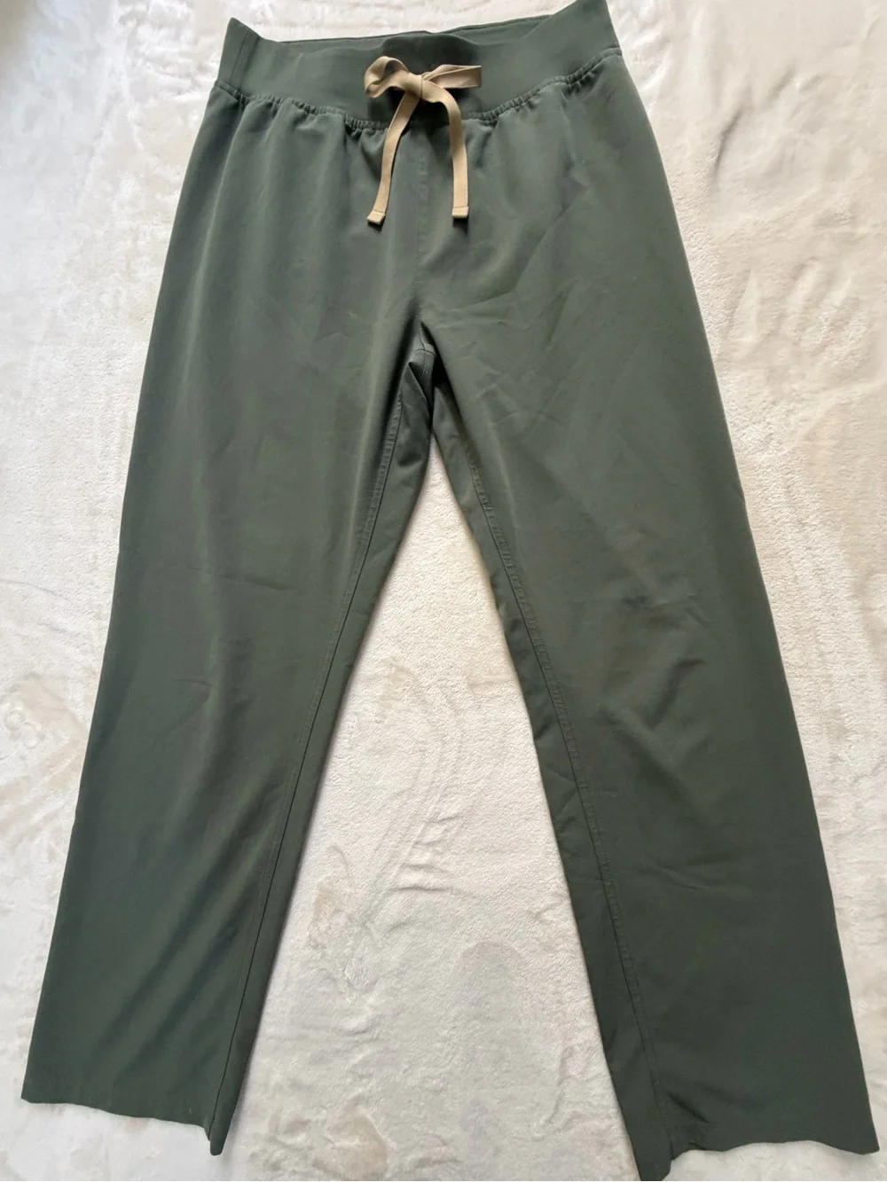 FIGS Technical Collection Unisex Green Scrub Pants Size M Polyester